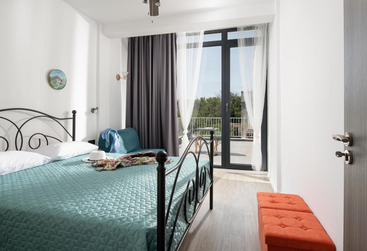 Grand Dodo'S Triada Seaview Studios Agia Triada  Bagian luar foto