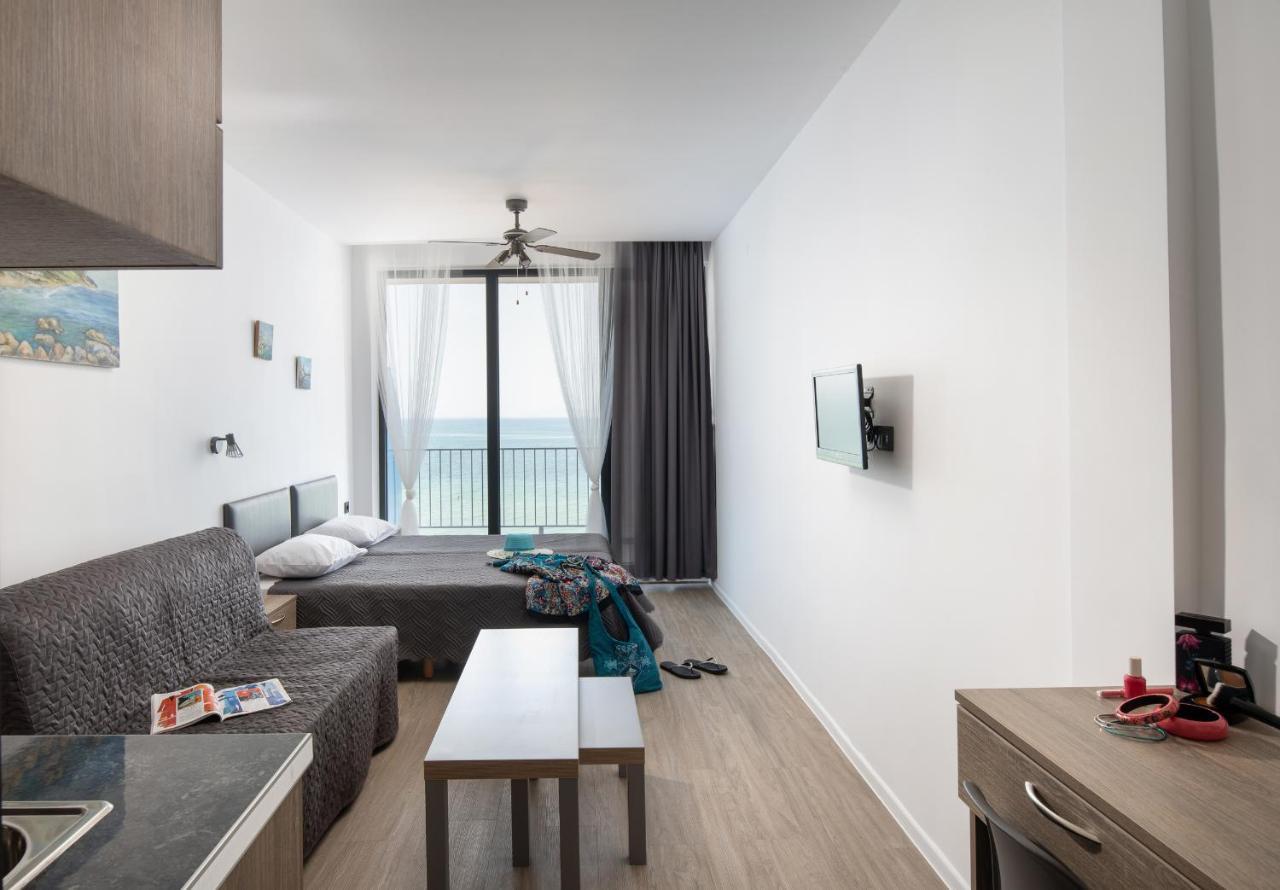 Grand Dodo'S Triada Seaview Studios Agia Triada  Bagian luar foto